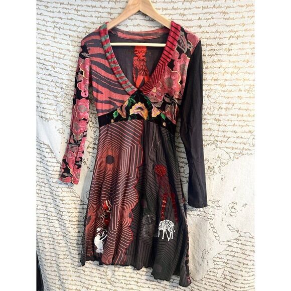 Vintage Desigual V-Neck Multicolored Multi Pattern Graffiti Size M Womens Dress - Picture 2 of 12